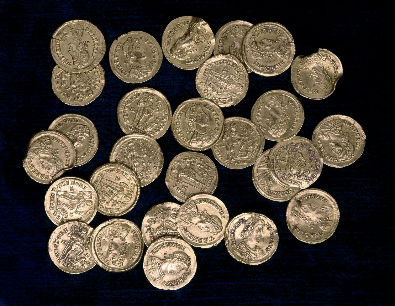 28 mincí z období západořímského císaře Flavia Honoria (384-423) a východořímského císaře Flavia Arcadia (377/378-408), 4. a 5. století (mince) od Roman Roman