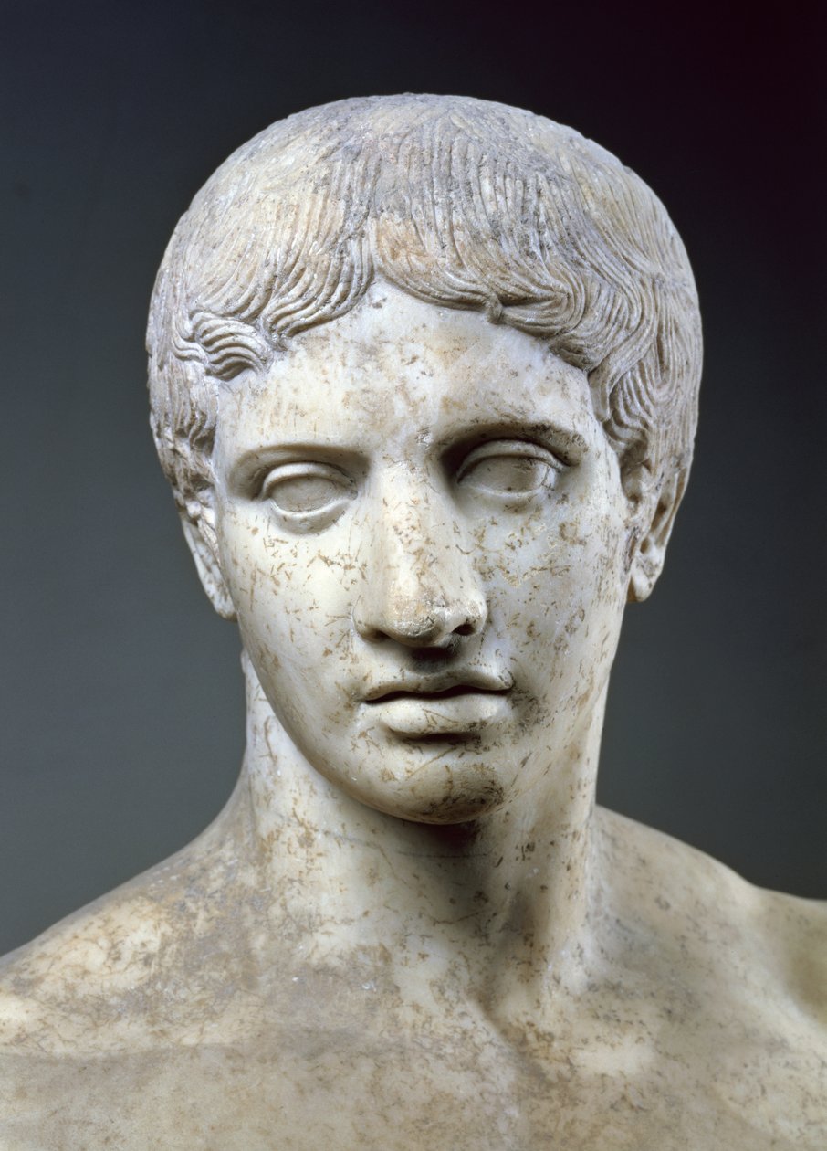 Atlet, známý jako „The Doryphorous“, detail hlavy, římská kopie podle originálu Polykleitos (fl.c.450-c.415 př.nl) v Pompejích (mramor) (detail 119501) od Roman Roman