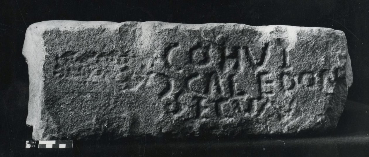 Stoletý kámen (kámen) od Roman Roman