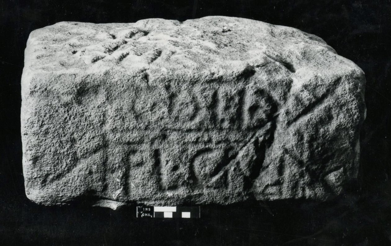 Stoletý kámen (kámen) od Roman Roman