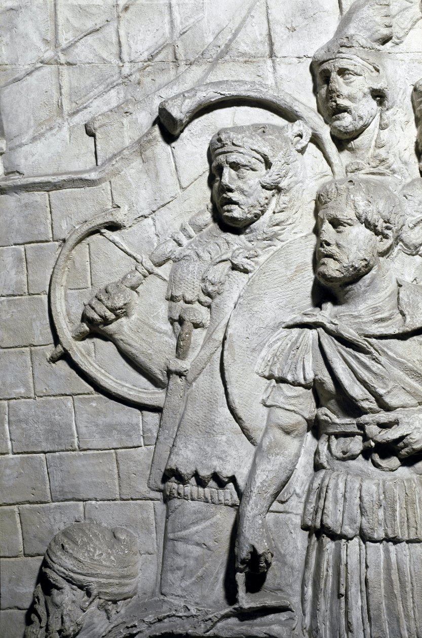Římské umění: „“Římští válečníci během první války v Dácii““ Forma z roku 1862 reprodukující basreliéfy Trajanova sloupu (sloup Trajane) (Colonna Traiana) v Římě postaveného za vlády císaře Traiana (53-117) . Trajanův sloup připomíná od Roman Roman