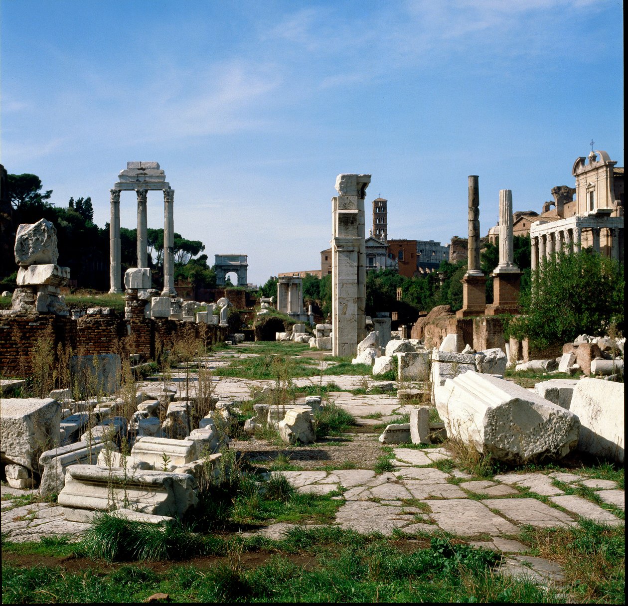Římské umění: pohled na Forum (foro romano). Řím od Roman Roman