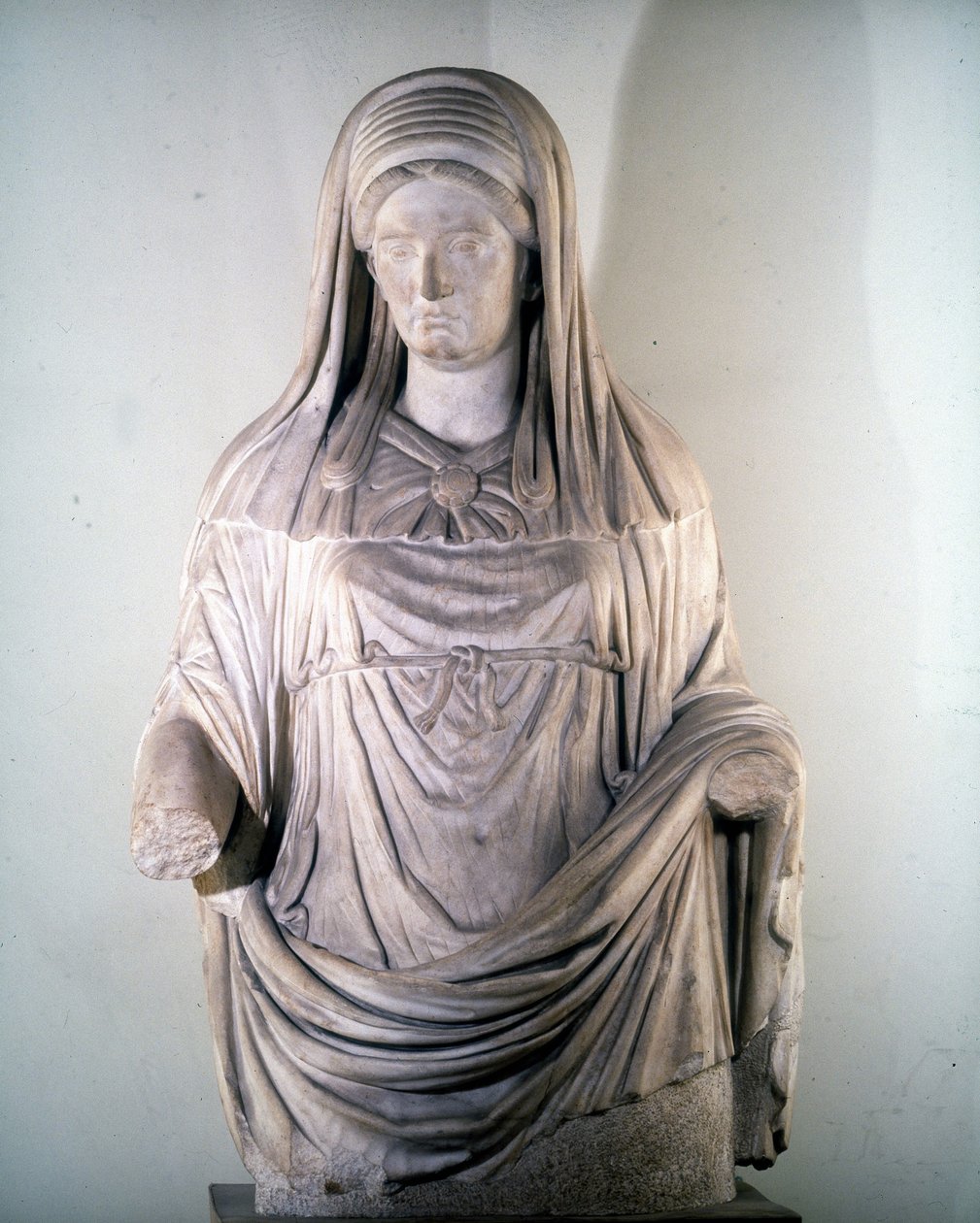 Socha vestálky "" Massima "". Národní římské muzeum. Řím od Roman Roman