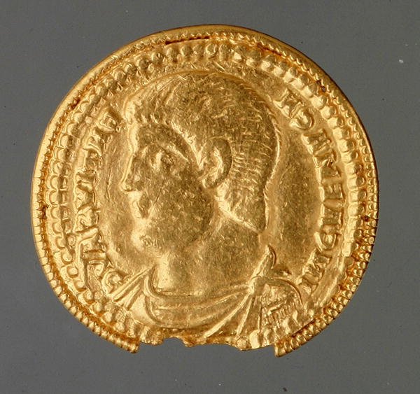 Solidus z Magnentia, nalezený v Kirchbergu, kolem 350-353 (zlato) od Roman Roman