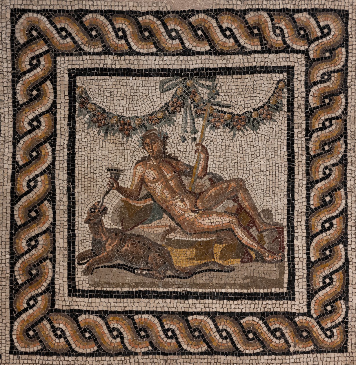 Dům Dionýsa, jeden z římských domů z Ortaglia: detail mozaikové podlahy představující Dionýsa a pantera (mozaika) od Roman Roman