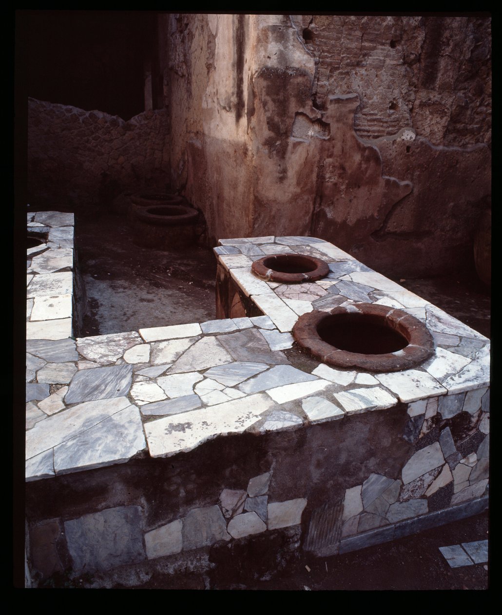 Termopoliový mramorový pult, 5. století př. n. l. - 1. století našeho letopočtu od Roman Roman