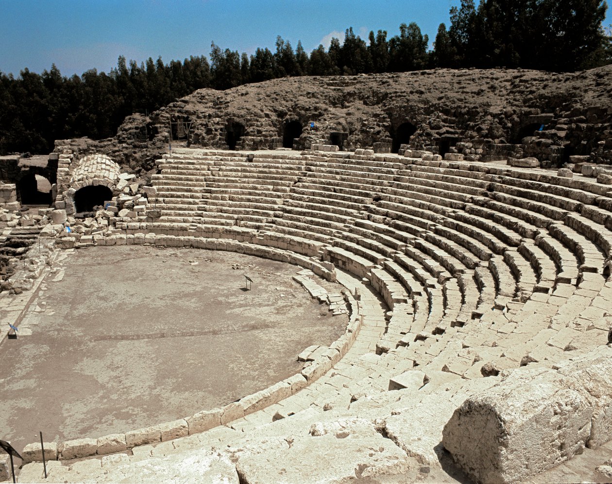 Pohled na římské divadlo Scythopolis, 2. století před naším letopočtem – 4. století našeho letopočtu od Roman Roman