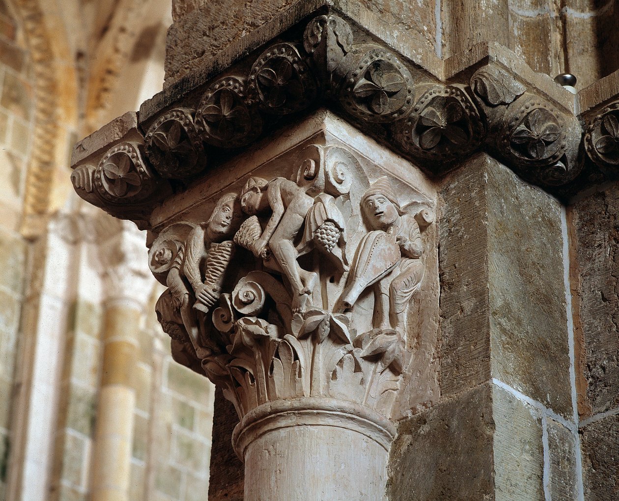 Závěsný od Romanesque