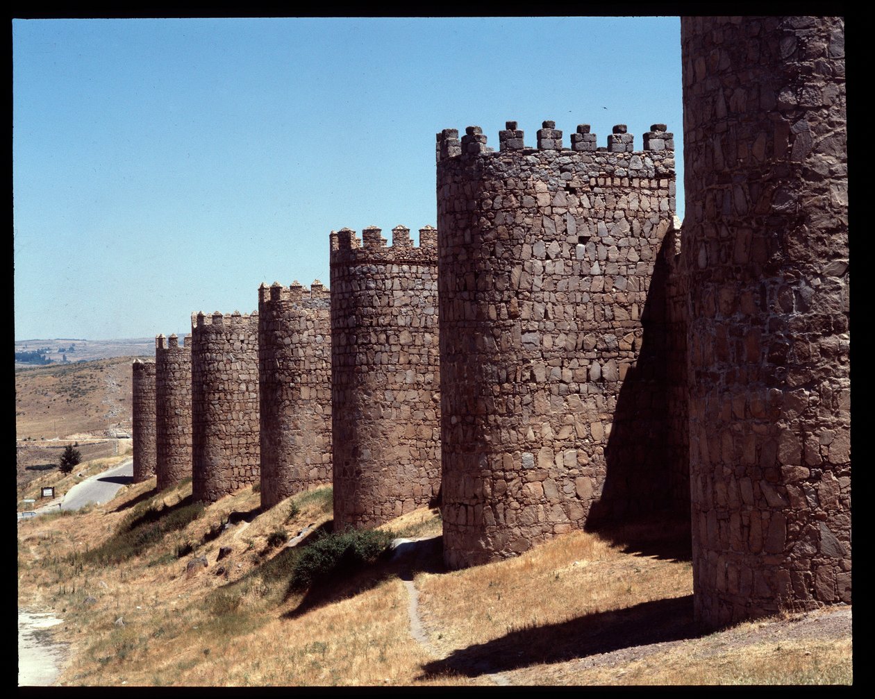 Pohled na hradby Avily, Španělsko (Pohled na hradby Avily, Španělsko) od Romanesque