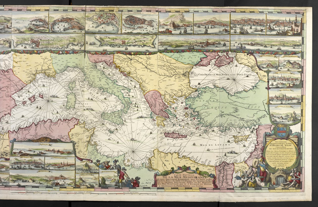 Mapa Středozemního moře s alegorickými postavami a mořskými příšerami, které zdobí vložky, z „Francouzského Neptuna a Atlas Maritime a Suite du Neptune François“ od Charlese Pene a Pietera Mortiera od Romeyn de Hooghe