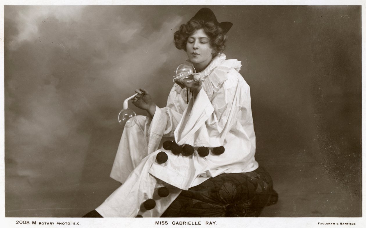Gabrielle Ray, anglická herečka, tanečnice a zpěvačka, c1900. od Rotary Photo