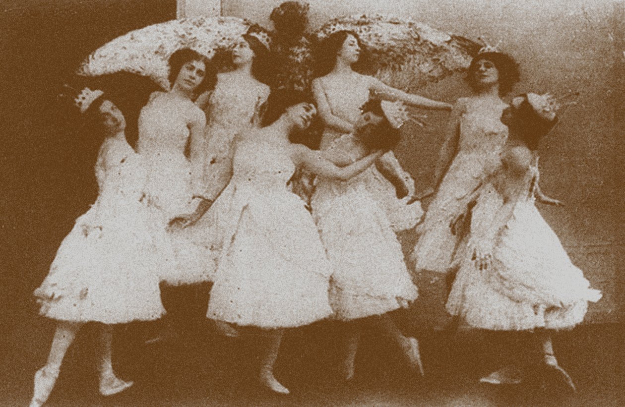 Olga Preobrajenská jako Odetta s labutěmi, 1895 od Russian Photographer