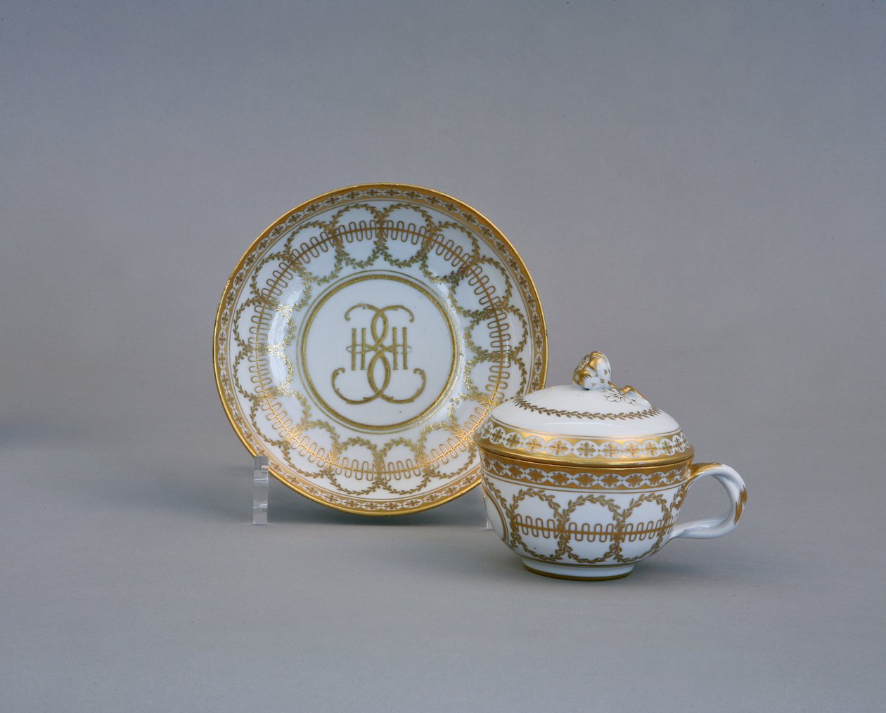 Šálek s podšálkem s monogramem Catherine II Imperial Porcelain Factory, 1770-1780 od Russian Master
