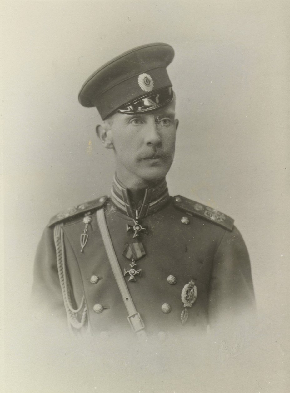 Dimitri Constantinovič de Russie - velkovévoda Dimitri Constantinovich z Ruska (1860-1919), anonym. Fotografie, c. 1895. Ruský státní filmový a fotoarchiv, Krasnogorsk od Russian Photographer