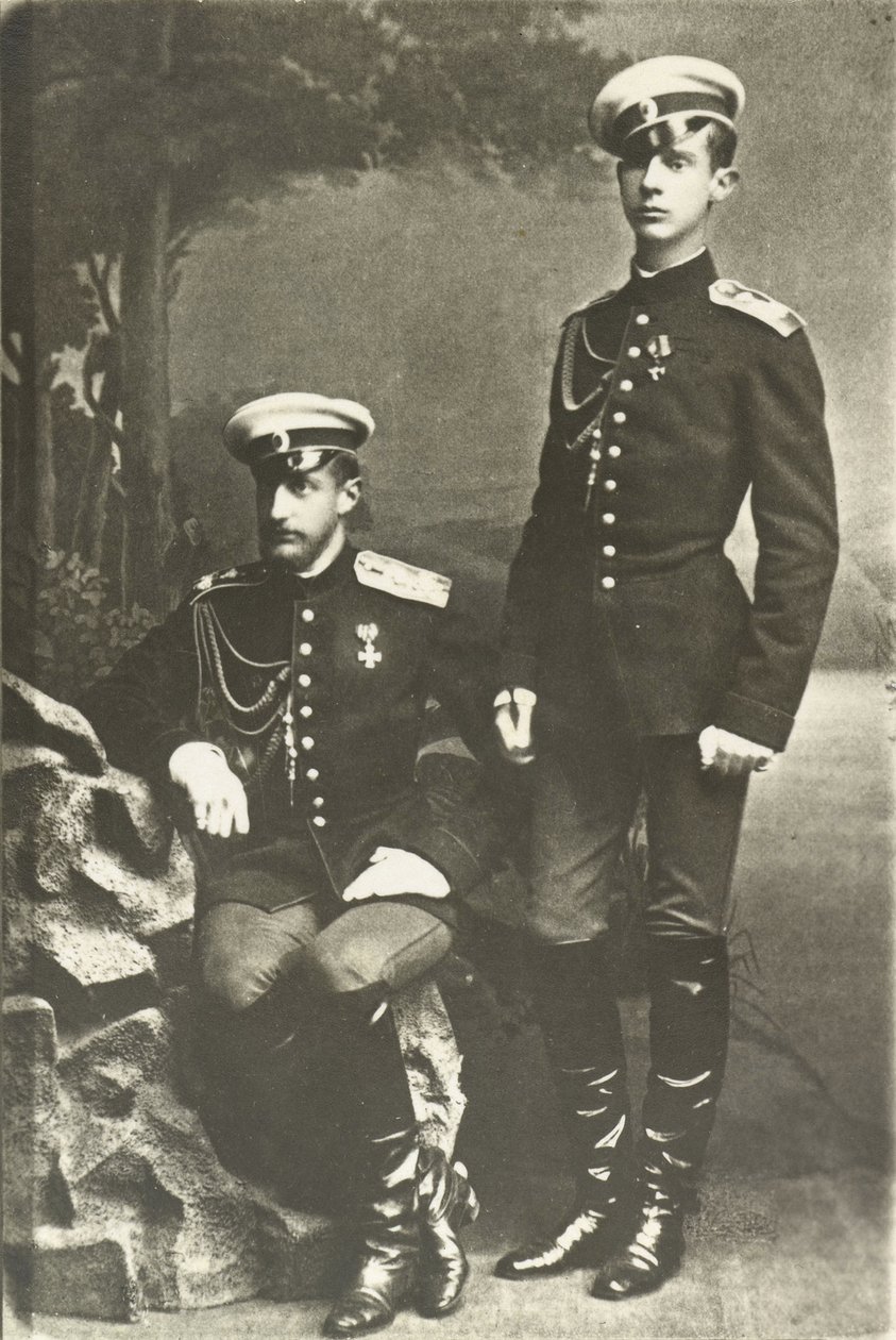 Les grands ducs Constantin Constantinovič (1858-1915) et Dimitri Constantinovič (1860-1919) - velkovévoda Constantin Constantinovich a velkovévoda Dimitri Constantinovich z Ruska, Anonym. Stříbrná želatinová fotografie, c. 1890. Ruský státní film an od Russian Photographer