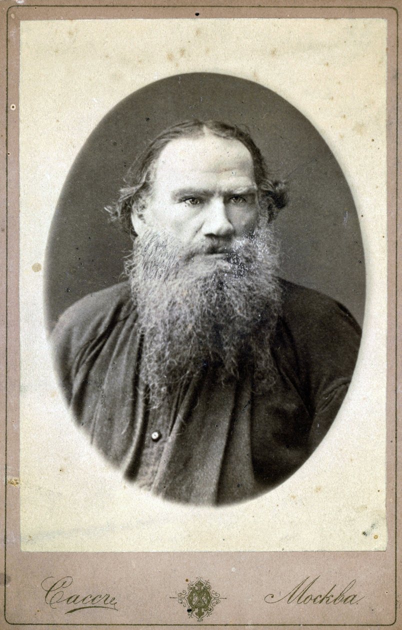 Portrét Lva Nikolajeviče, hraběte Tolstého (Leon Tolstoj), ruského spisovatele (1828-1910). od Russian Photographer