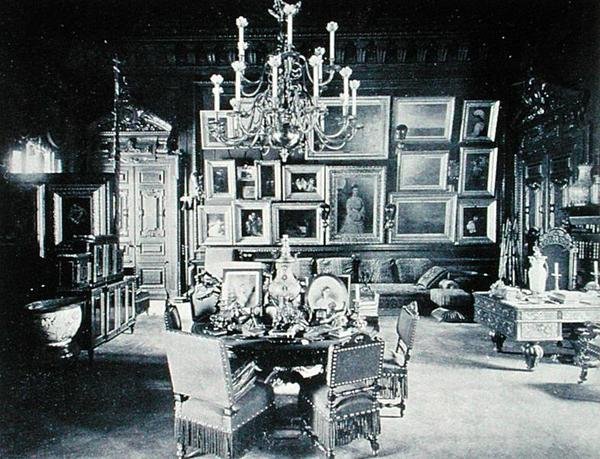 Studie Alexandra III. (1845-94), Aničkovův palác, Petrohrad (černobílá fotografie) od Russian Photographer
