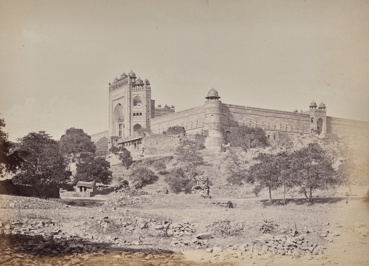 Pevnost Fatehpur Sikri poblíž Ágry. Sídlo císaře Akbara od Samuel Bourne