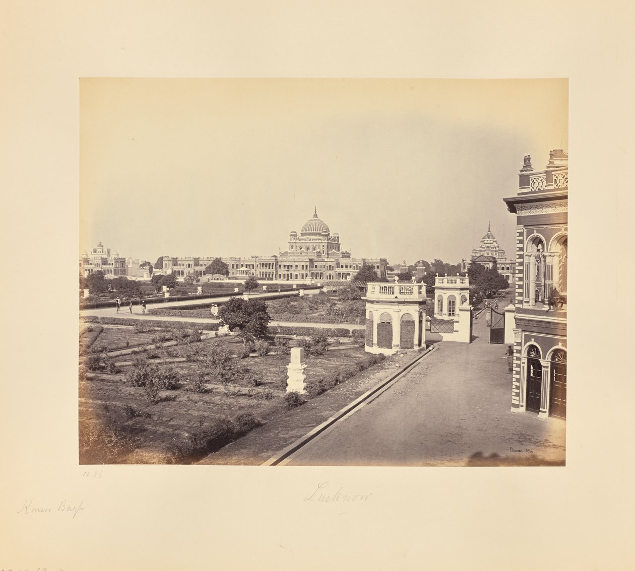 Laknaú; Kaiser Bagh od Samuel Bourne
