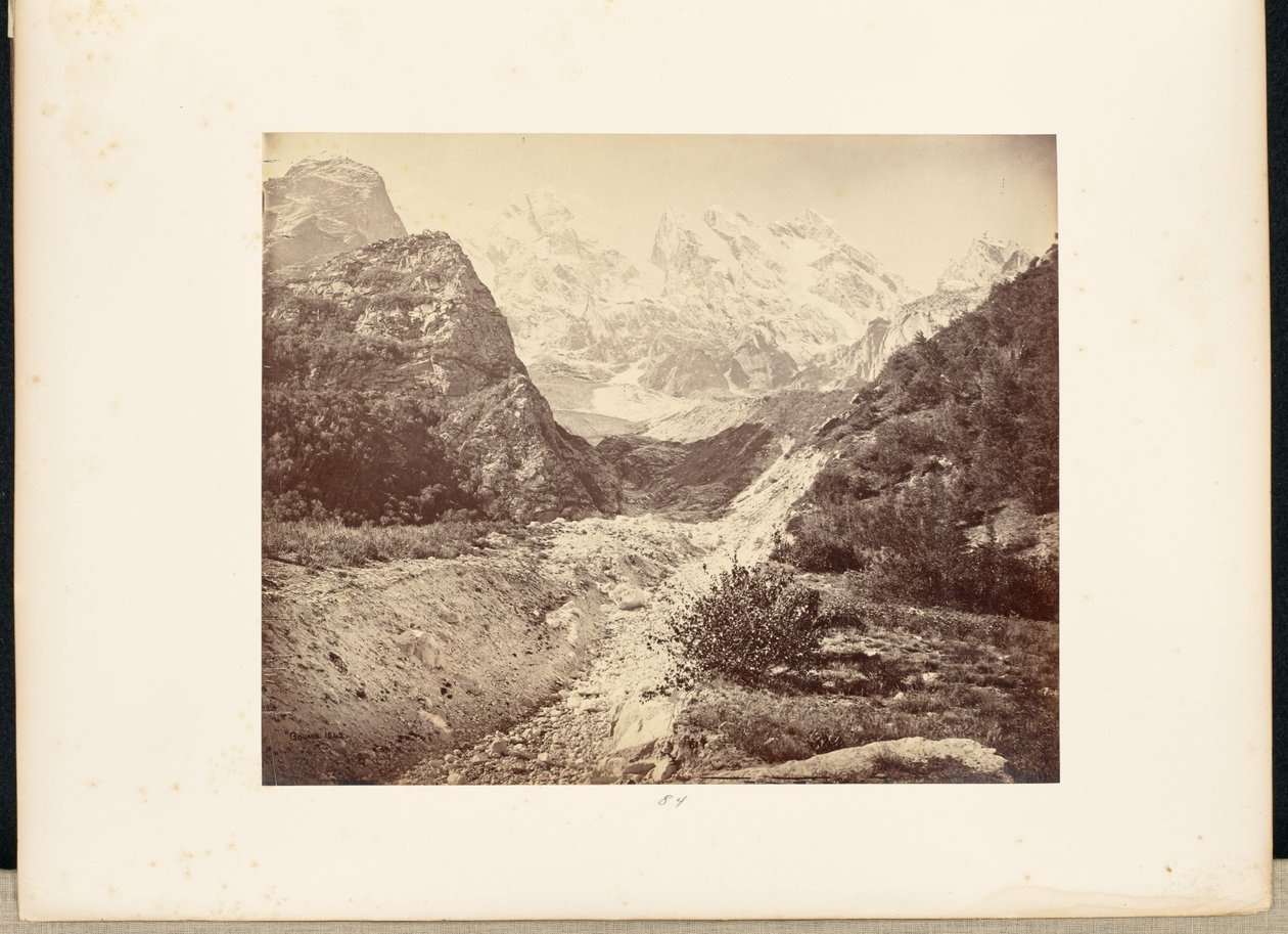 Zasněžené vrcholy poblíž ledovce Gangotri od Samuel Bourne