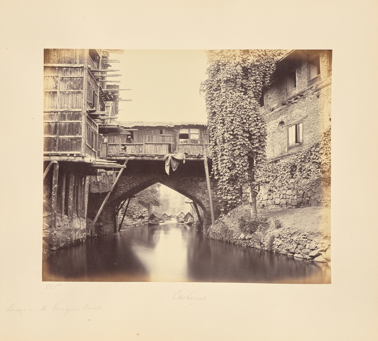 Srinagar; most na kanálu Marqual od Samuel Bourne