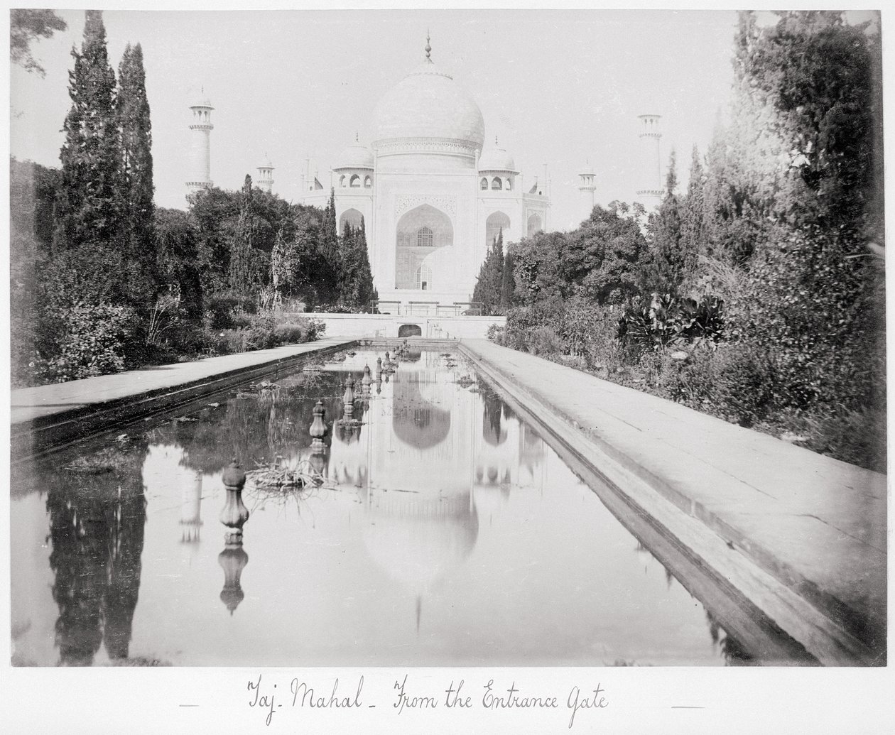 Tádž Mahal od vstupní brány od Samuel Bourne