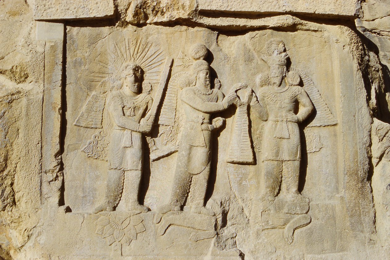 Basreliéf investitury a vítězství Ardašíra II. (r.379-83) c.379-83 od Sasanian School