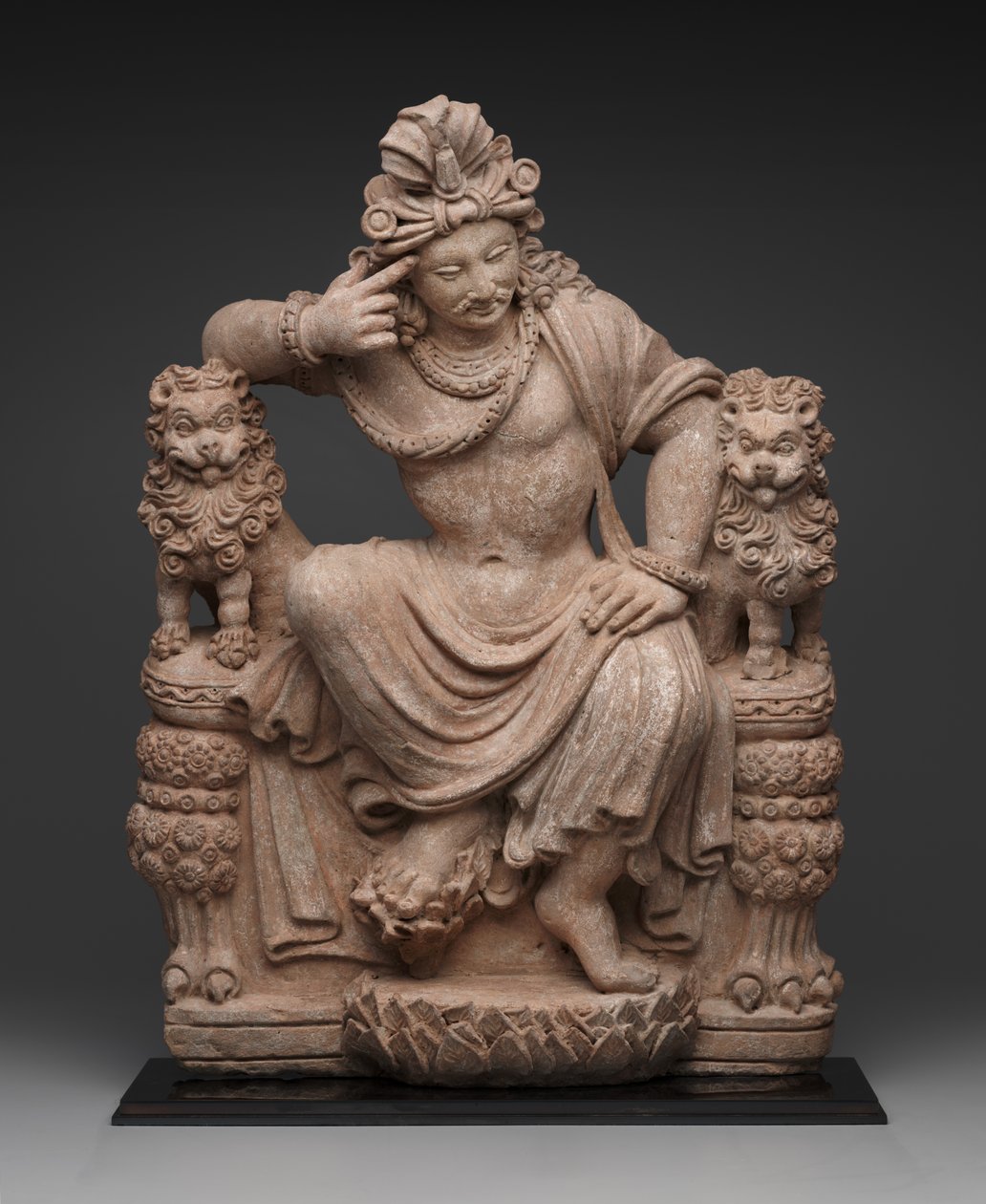 Myslící bódhisattva, 4. až 6. století našeho letopočtu (terakota) od School Afghan