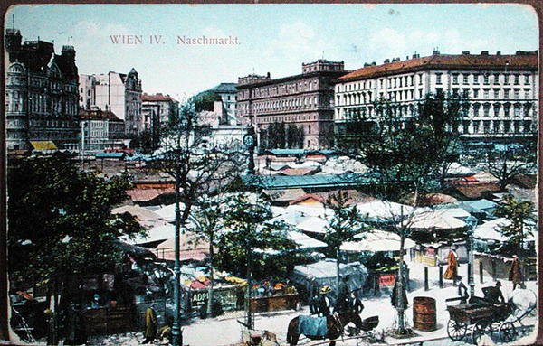 Pohlednice zobrazující Naschmarkt (trh s potravinami) ve Vídni, kolem roku 1915 (barevné lito) od School Austrian