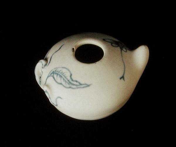 Modrá a bílá nádoba na vodu v podobě broskve, od Annana (porcelán) od School Chinese
