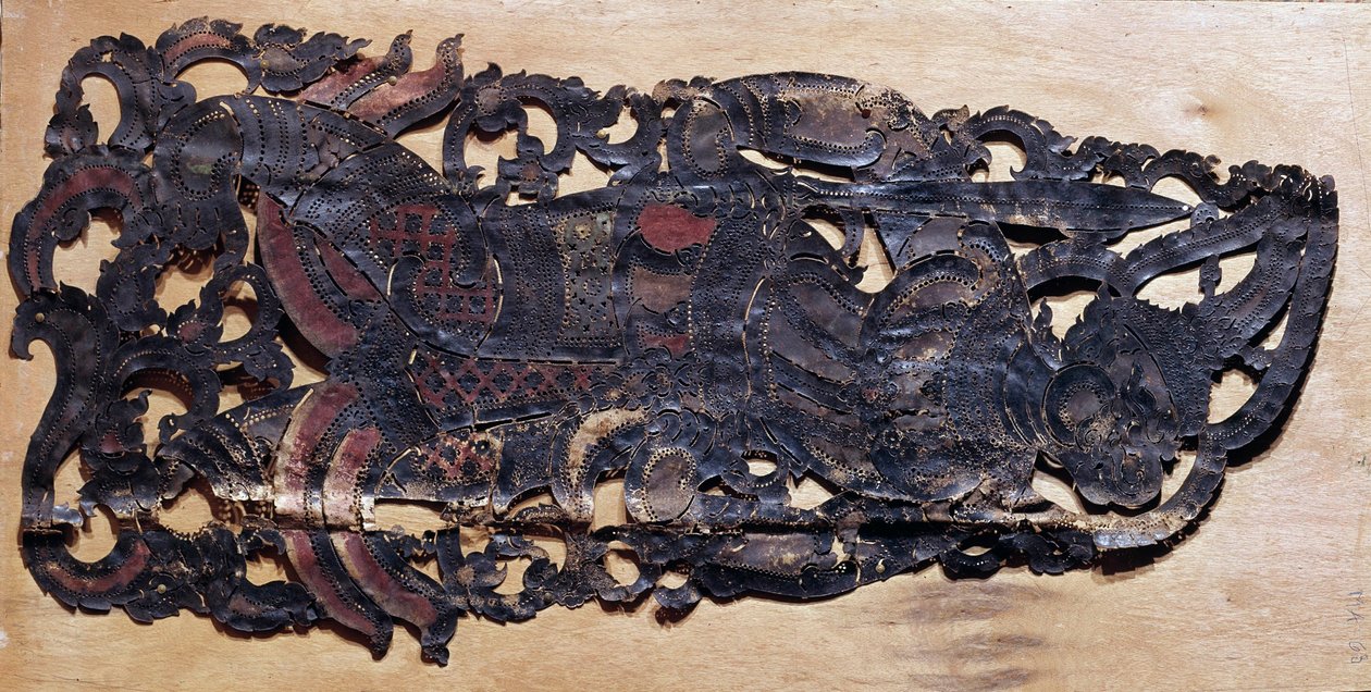 Čínské umění: hovězí kůže řezaná pro hru čínských stínů během divadelních představení éry Nang. Paříž, Guimet Museum, Asian Arts Museum od School Chinese