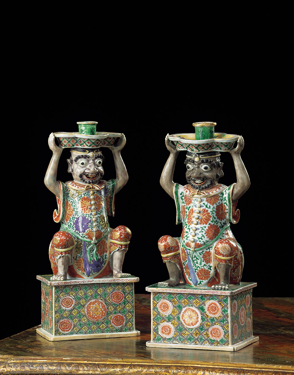 Pár exportních svícnů famille verte, Kangxi od School Chinese