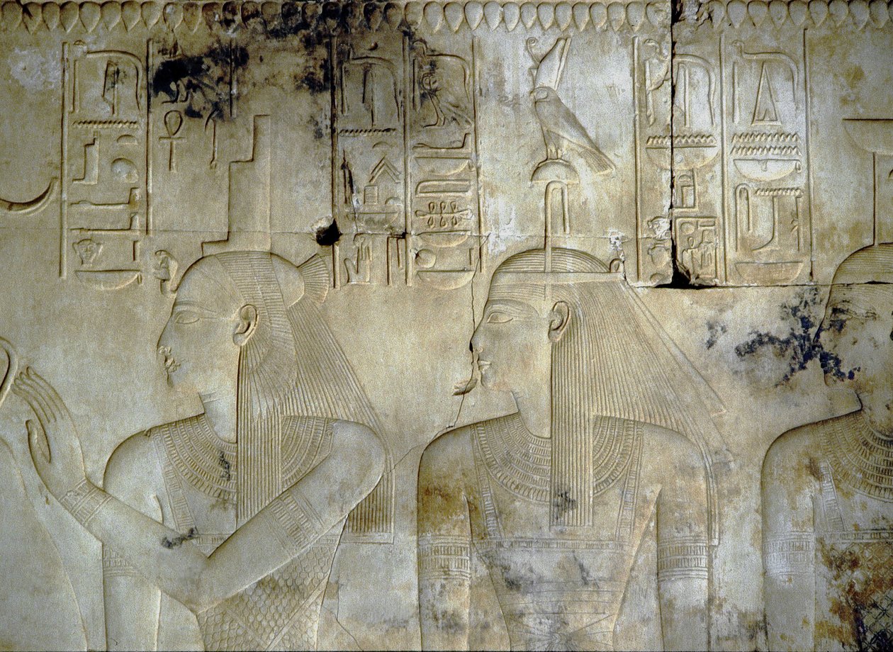 ABYDOS: Chrám Setiho (Sethiho) I., bohyně doprovázející faraona. od School Egyptian