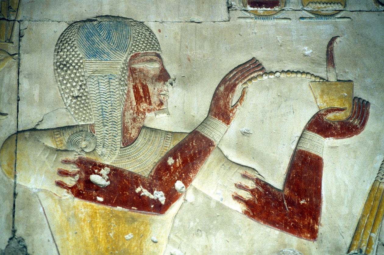 Starověký Egypt, Nástěnná malba/řezba, Ramesse II. nabízející kadidlo svému zbožštěnému otci Setimu I., Chrám Setiho I., Abydos (foto) od School Egyptian