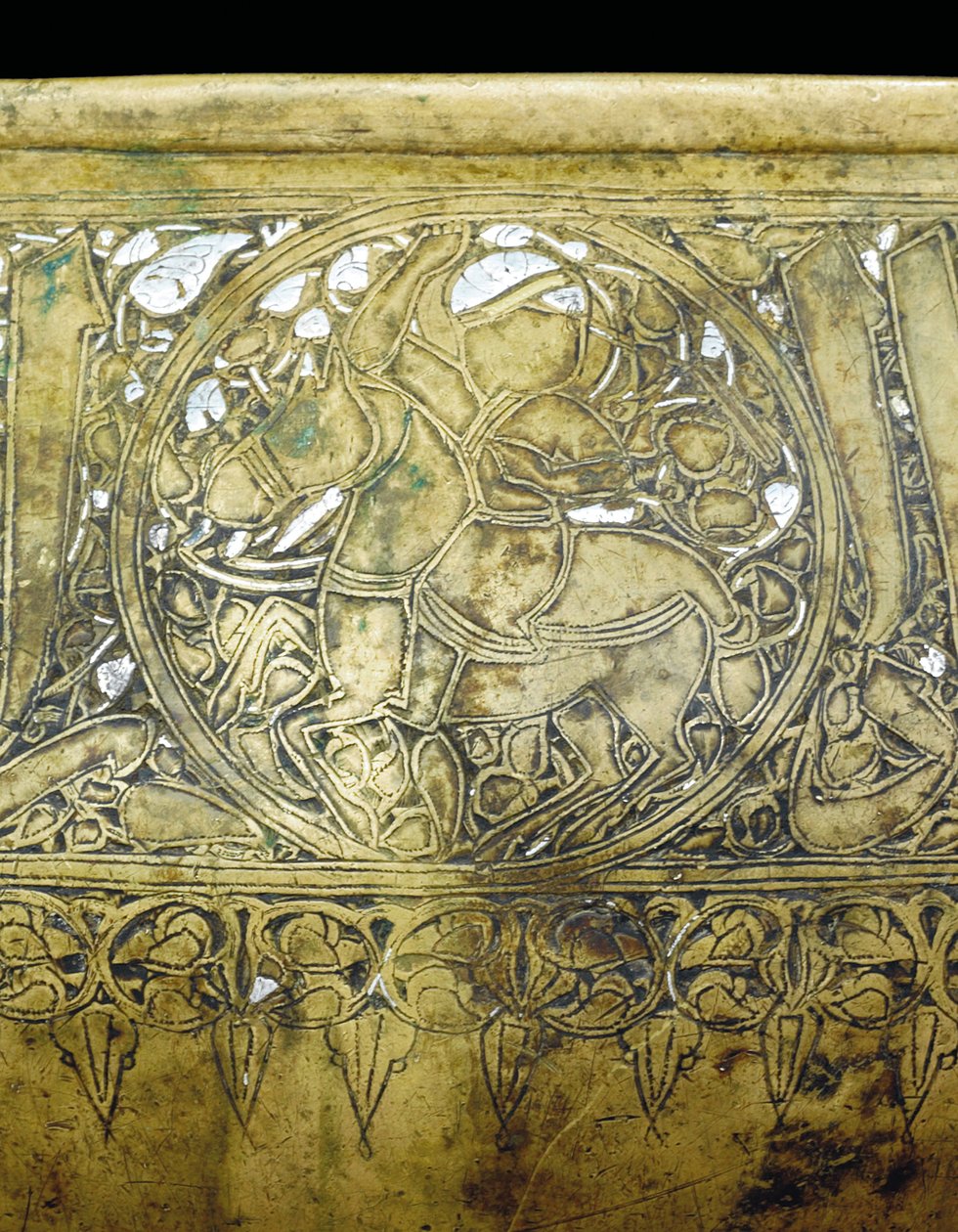 Detail mamlúcké misky, cca 1351 (mosaz se stříbrným a zlatým vykládáním) od School Egyptian