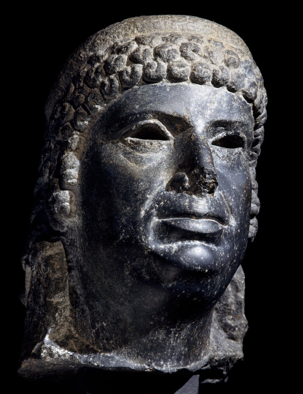 Hlava Kleopatry III., čedičová socha. Egyptská civilizace, Ptolemaiovské období, 2. století před naším letopočtem od School Egyptian