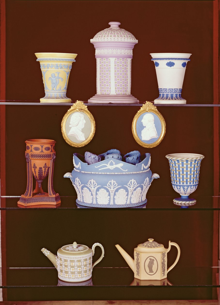 Kolekce kusů Wedgwood od School English
