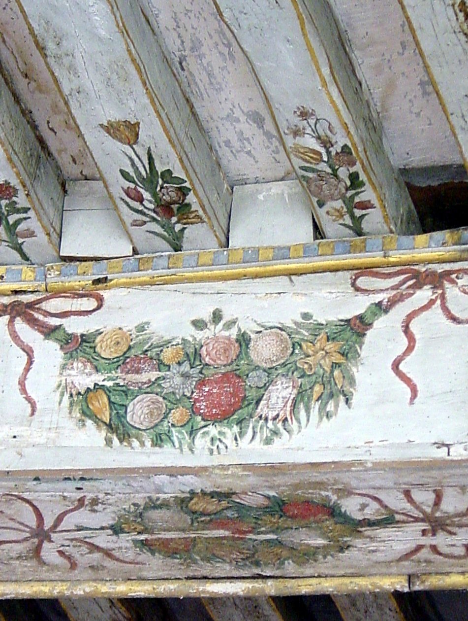 Detail malovaných trámů (lakované dřevo) od School French