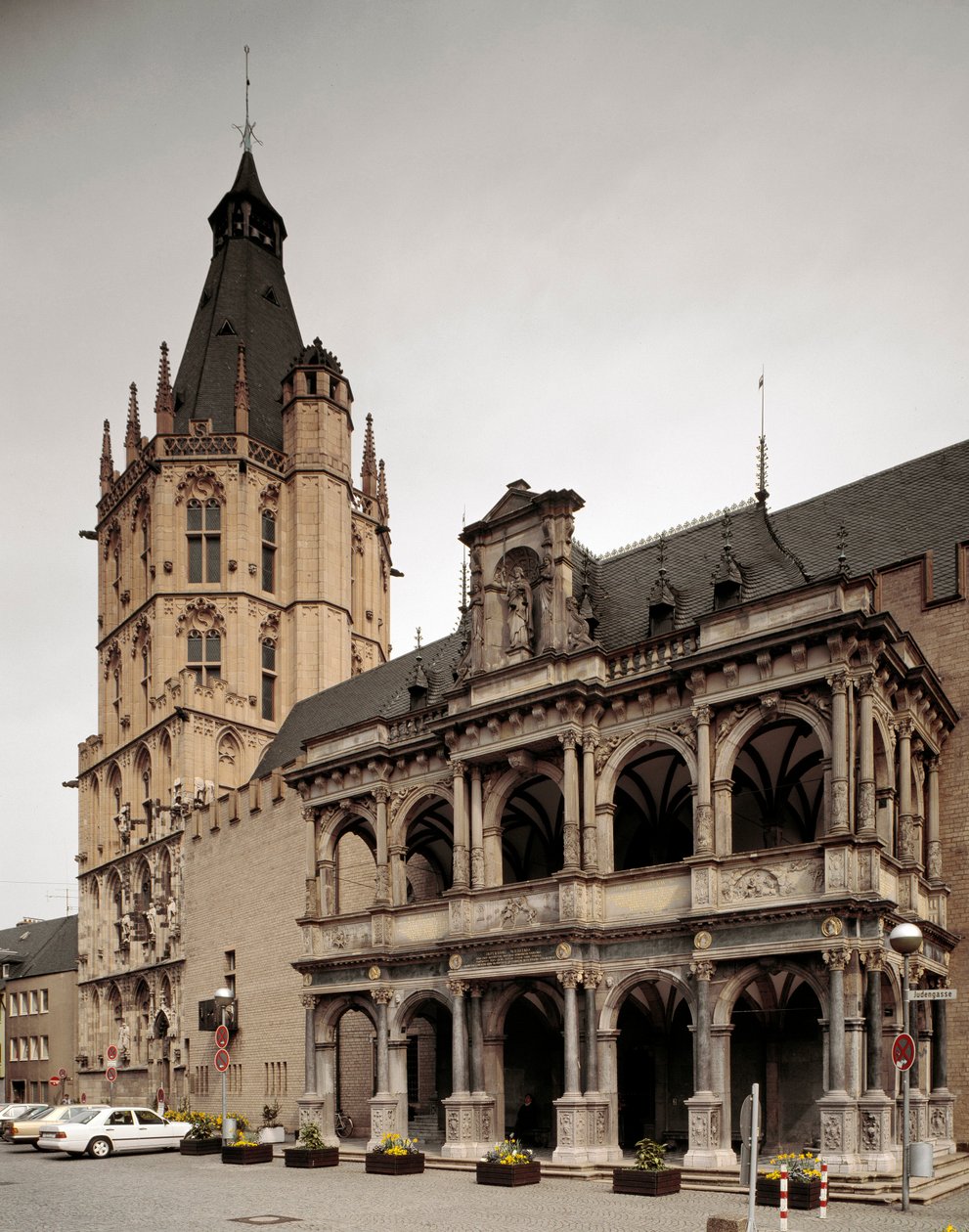 Pohled na kolínskou radnici. Německo od School German