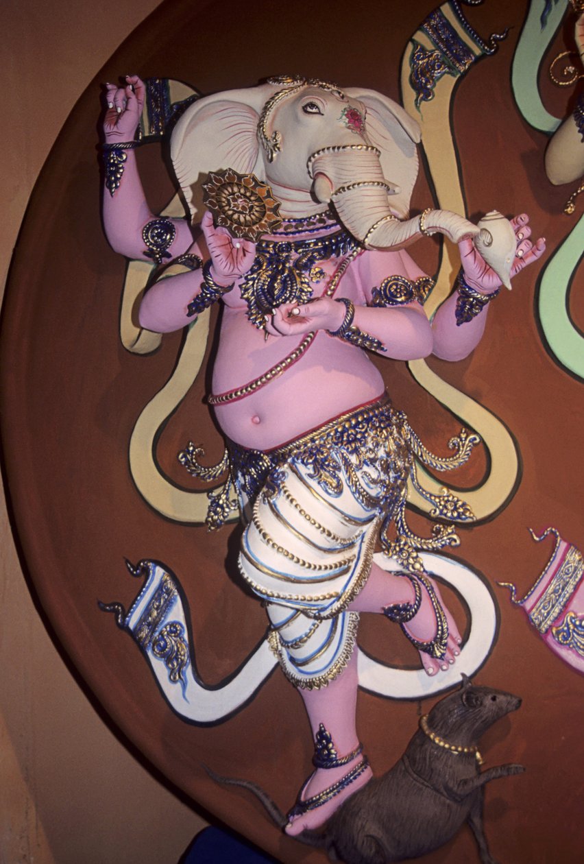 Idol boha Ganéše se sloní hlavou (sádra) od School Indian
