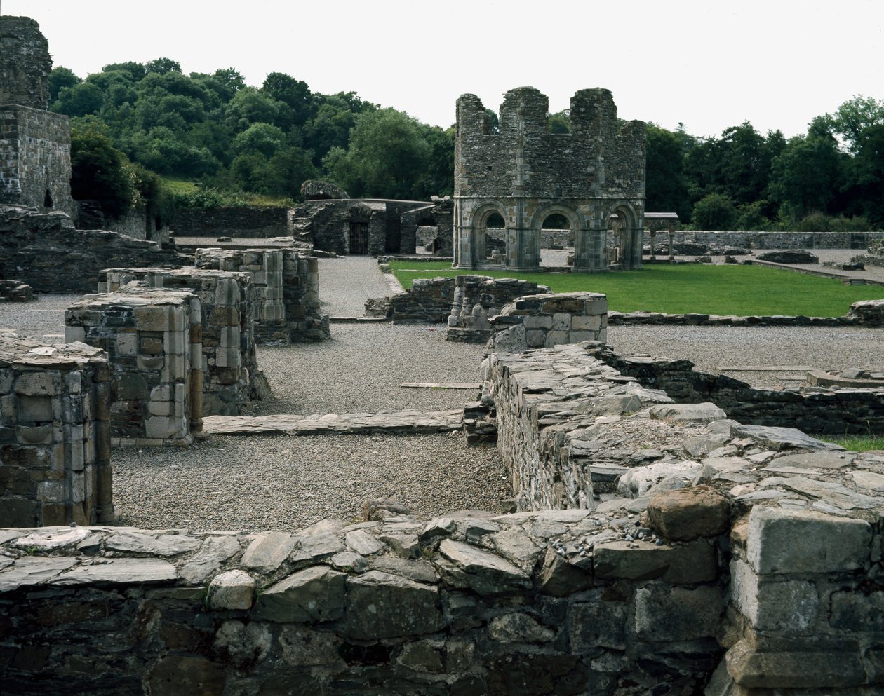 Mellifont Abbey se nachází v blízkosti Drogheda od School Irish