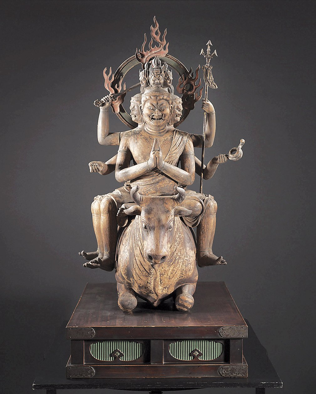 Daiitoku Myoo, období Kamakura, cca 1251-99 (dřevo, kov, plátkové zlato a pigment) od Japanese School