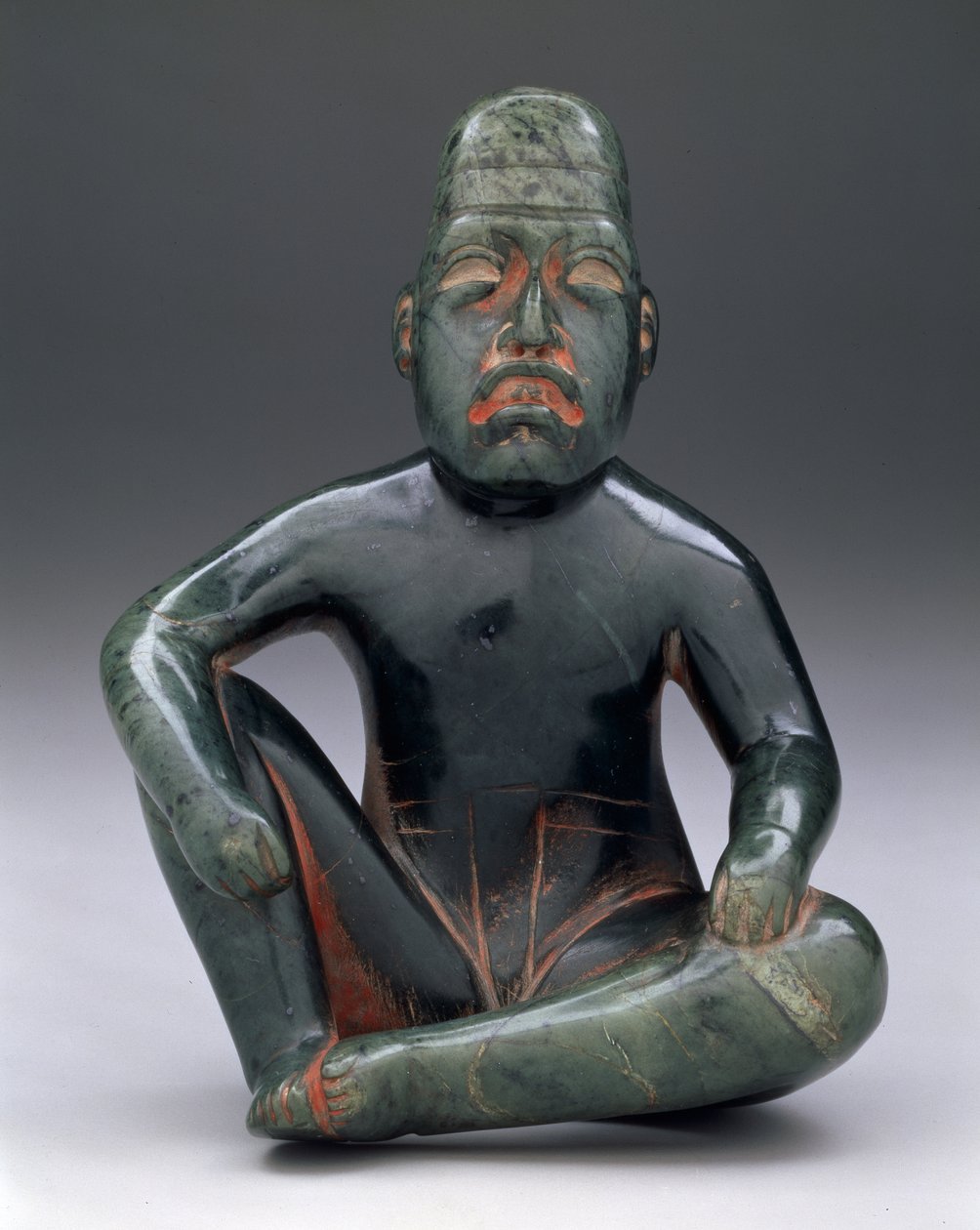 Sedící postava se zvednutým kolenem, Highland Olmec, San Martin Texmelucan od School Mexican
