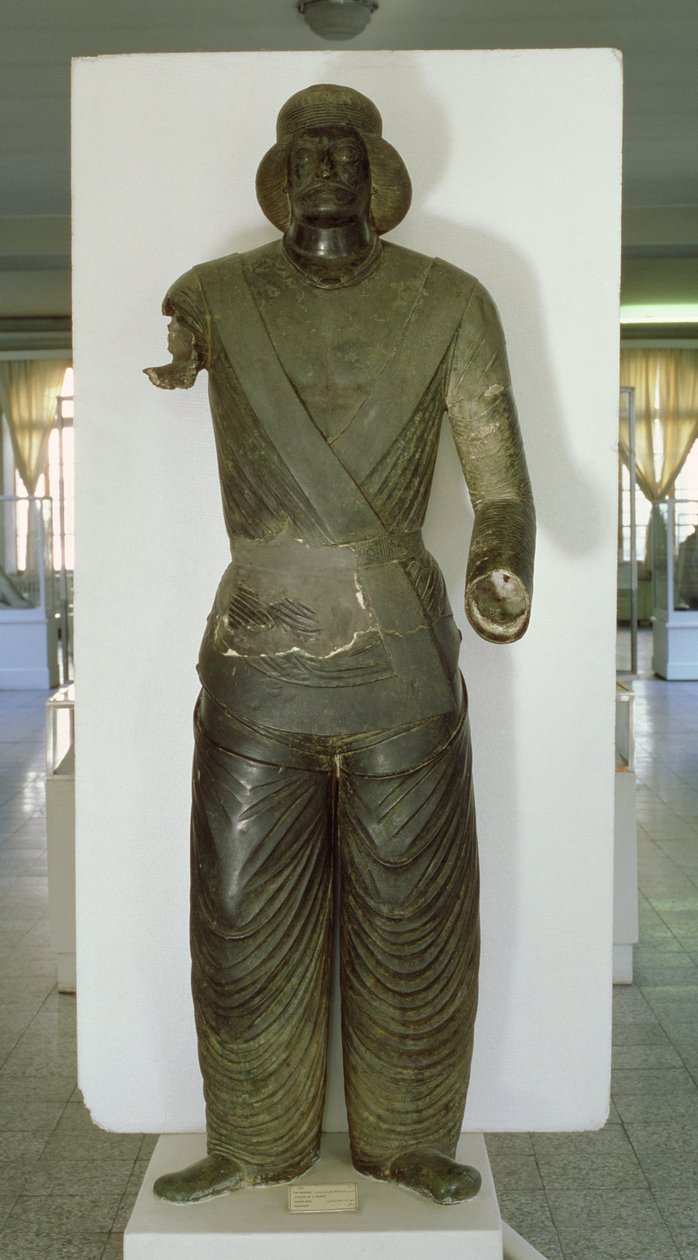 Socha parthského prince v životní velikosti, ze Sham-Izeh, Malamir, Írán, cca 50 př. nl-150 n. l. (litý bronz) od School Parthian