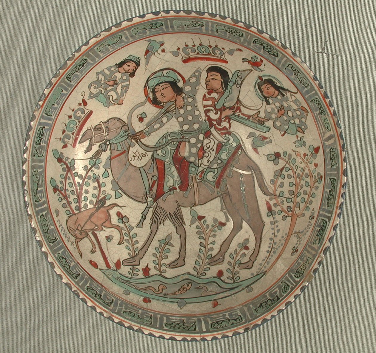 Mísa s loveckou scénou z pohádky o Bahram Gur a Azadeh od School Sasanian