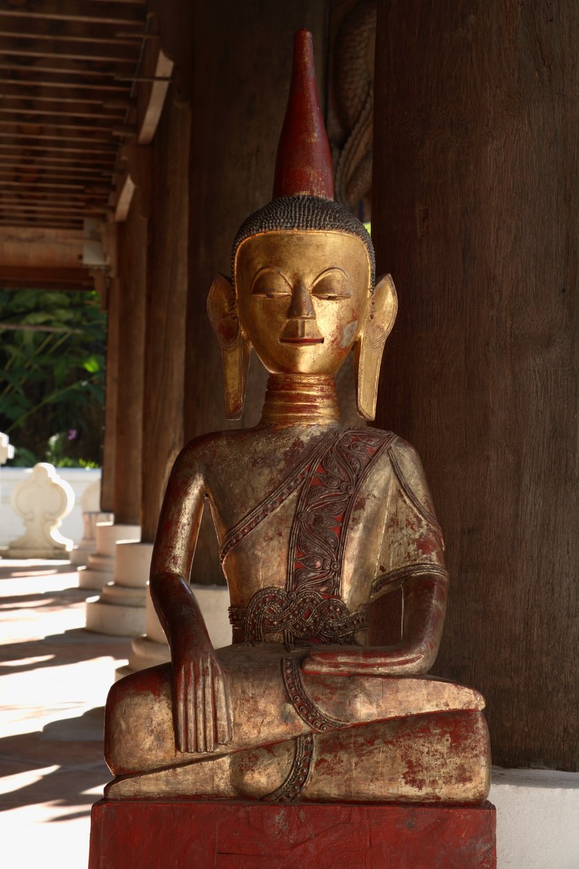 Thai Lu Buddha (bronz) od School Thai