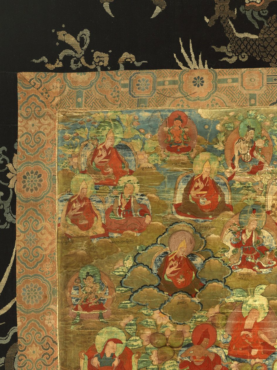 Detail třetího pančhenlamy Losan Penden Yeshe (kvaš na látce) od School Tibetan