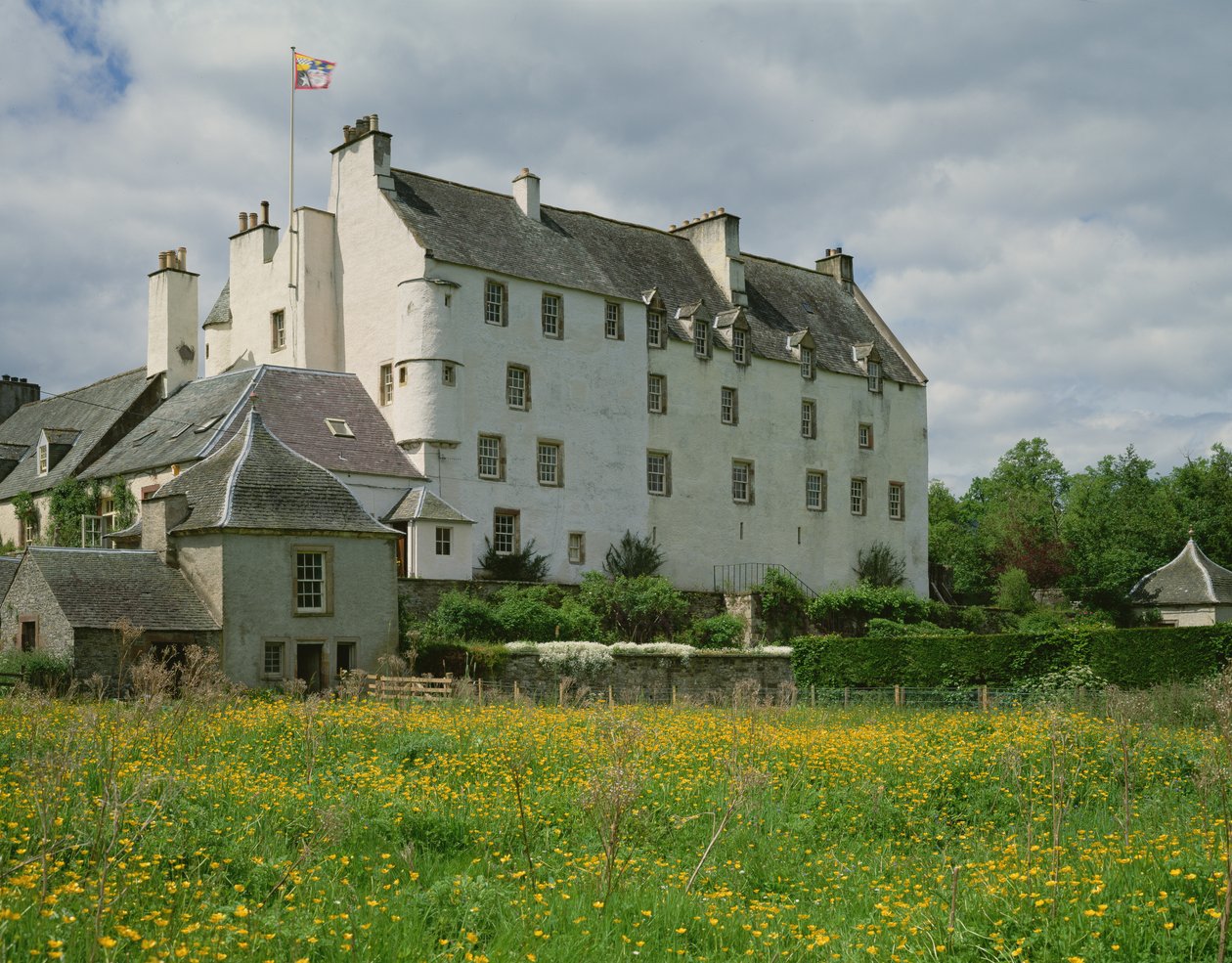 Pohled na Traquair House od Scottish School