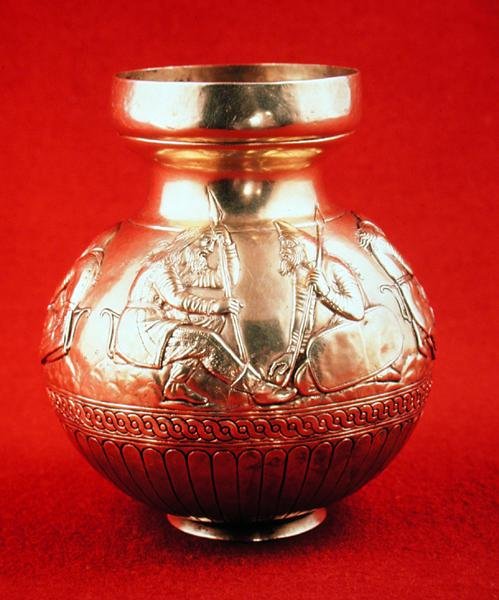 Džbán s výjevy ze života Skytů, z Kul Oba na Krymu, Ukrajina (zlato) od Scythian