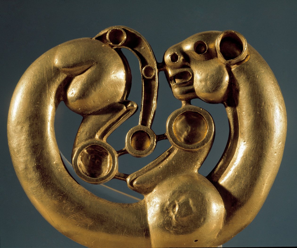 Skytské umění (skytská civilizace): zlatá deska představující pantera. Sibiř, 6. století před naším letopočtem. Ermitáž muzeum Petrohradu. od Scythian Scythian